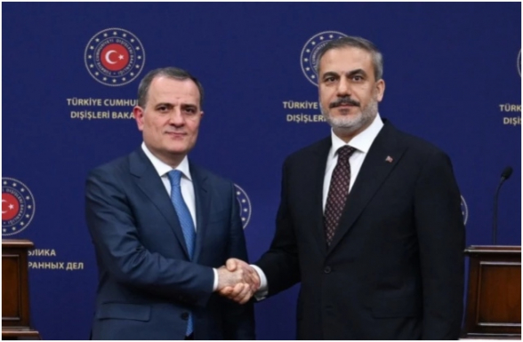 Ադրբեջանի և Թուրքիայի արտգործնախարարները քննարկել են Երեւանի և Բաքվի միջև կարգավորման գործընթացը